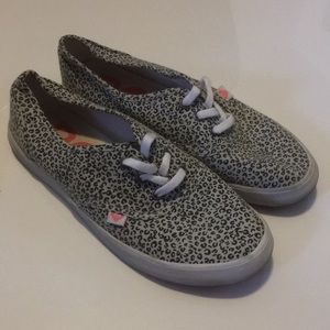 Women’s Roxy shoes